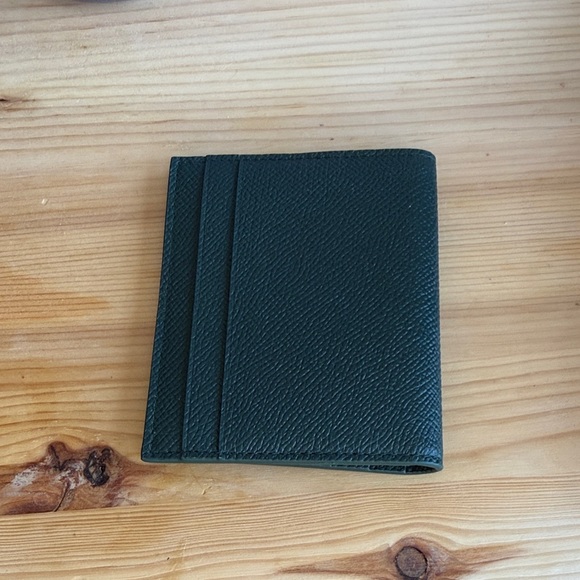 Authentic Salvatore Ferragamo Gancini leather card holder - Picture 5 of 8